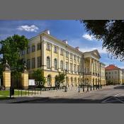 Warszawa-Uniwersytet Warszawski