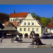 Kazimierz Dolny, Rynek pomnik Psa